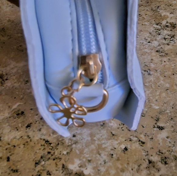 Shell Shape Mini Coin Purse - Picture 2 of 2